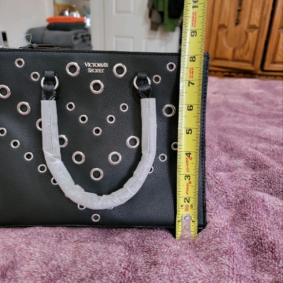 Victoria secret black leather silver accent purse - Picture 6 of 7